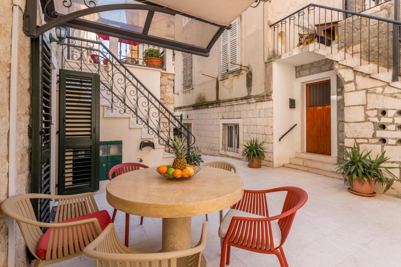 Apartments And Rooms Villa Erede Split Dış mekan fotoğraf